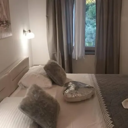 House Kata-babina Čara