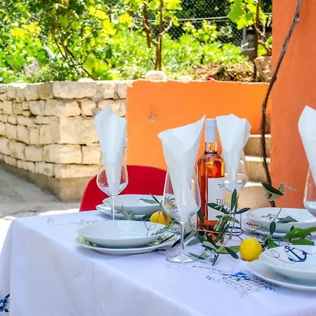 House Kata-babina Čara