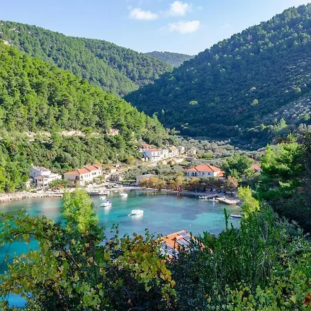 House Kata-babina Hébergement de vacances *