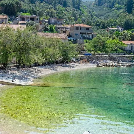 House Kata-babina Hébergement de vacances